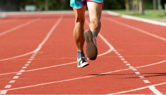 小白跑步容易伤哪个部位,初跑者小腿酸痛怎么办