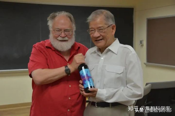 离散混沌传奇丨陈关荣