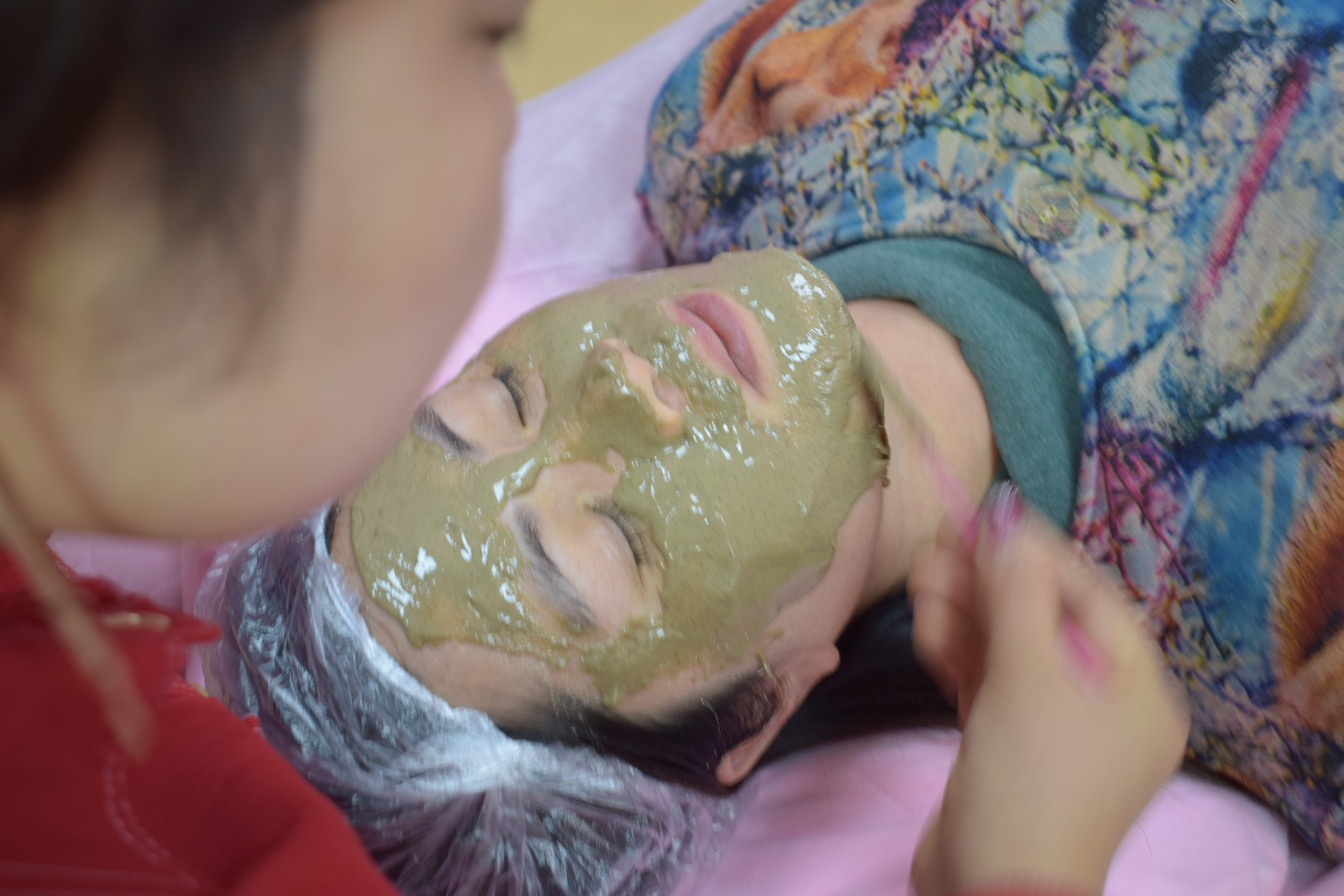 七子白中药面膜的危害,美容店中药面膜祛痘靠谱吗