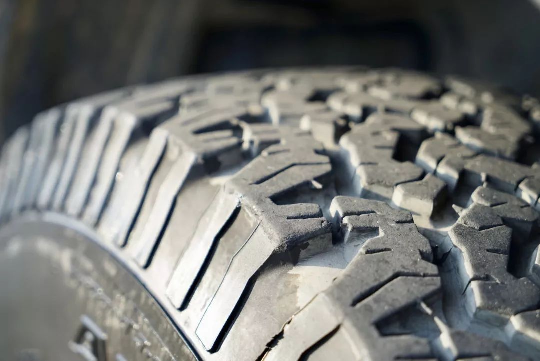 二手改装硬派越野能买吗,二手越野车越来越不值钱