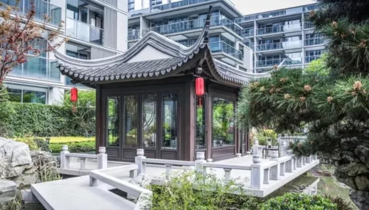 园林和外立面哪个更重要,龙湖园林施工和外立面