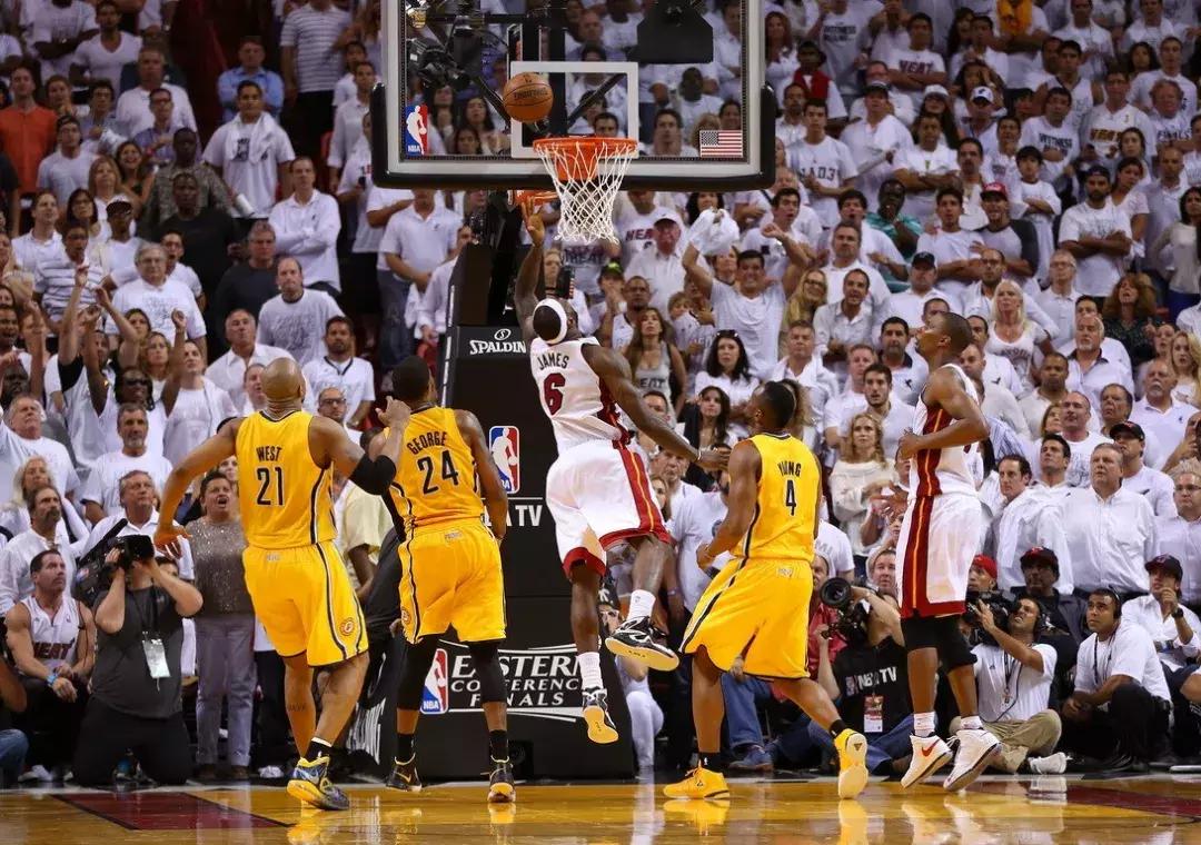 热火老詹防守集锦,热火三巨头总决赛视频回顾