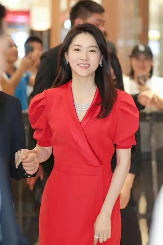 世上怎么有这么讨厌又这么美的女二？居然还这么种草