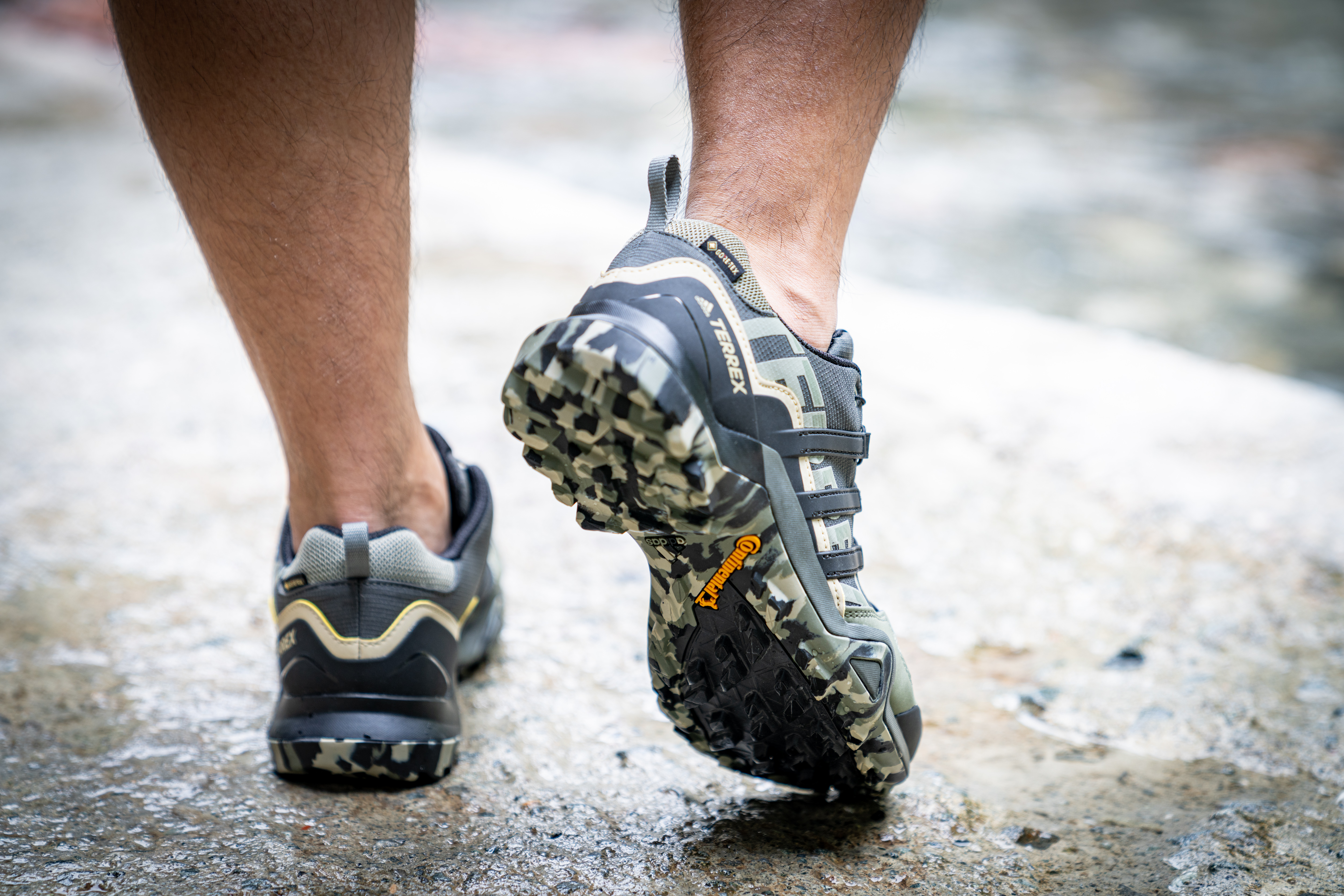 adidasterrex户外鞋卡其色,adidasterrex户外跑鞋评测