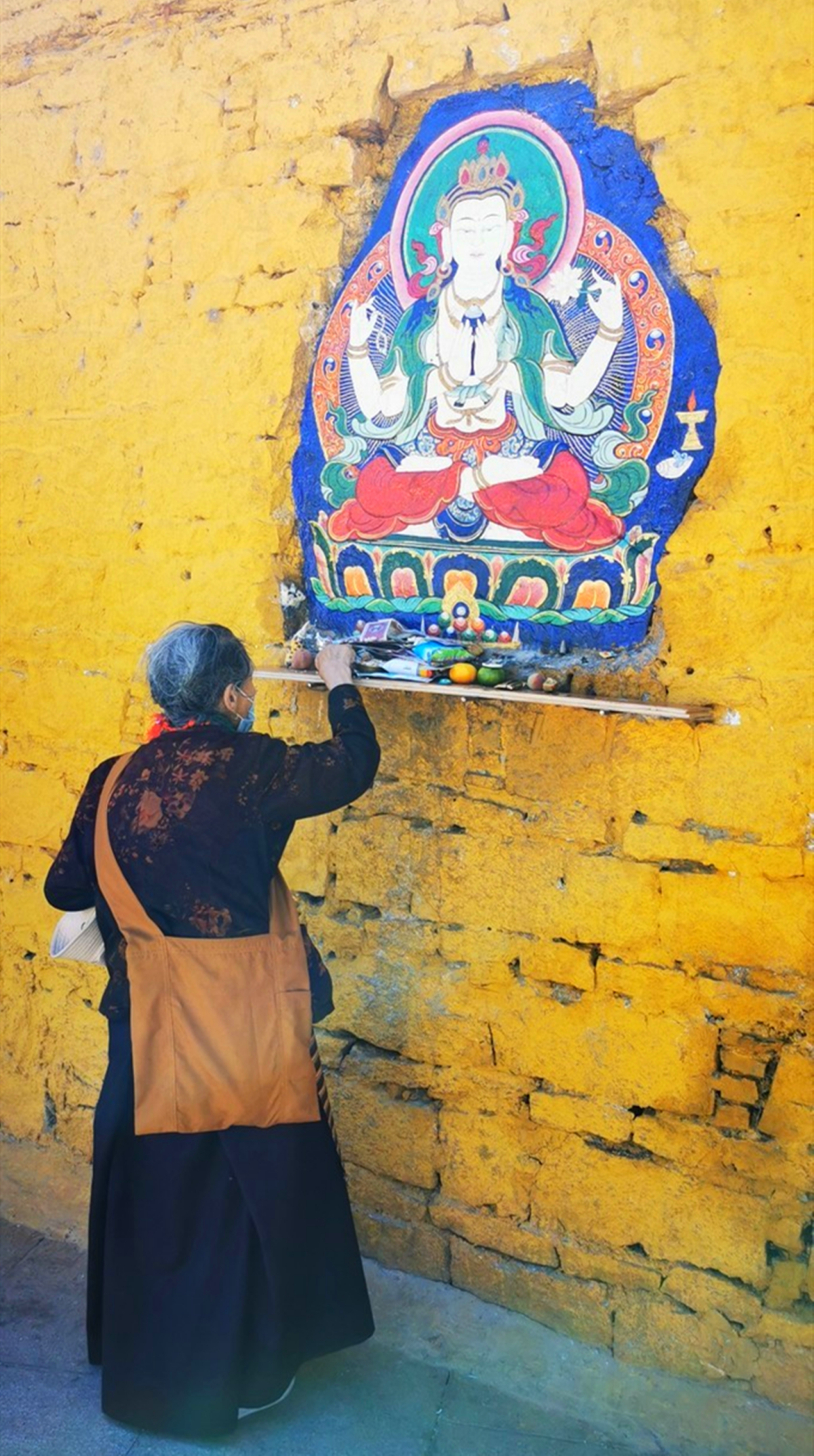 布达拉宫黄金之谜,布达拉宫内部的黄金从哪儿来的