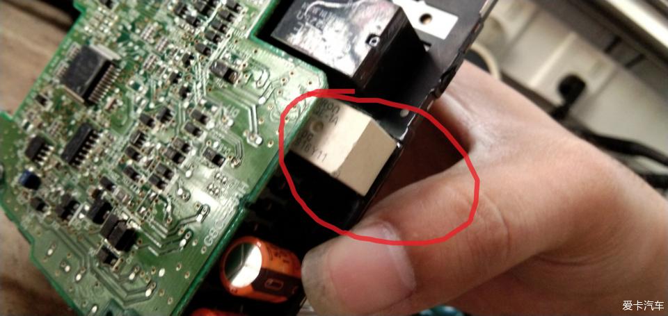 标致307汽车远光灯关不掉怎么解决,远光灯的正确关闭方法