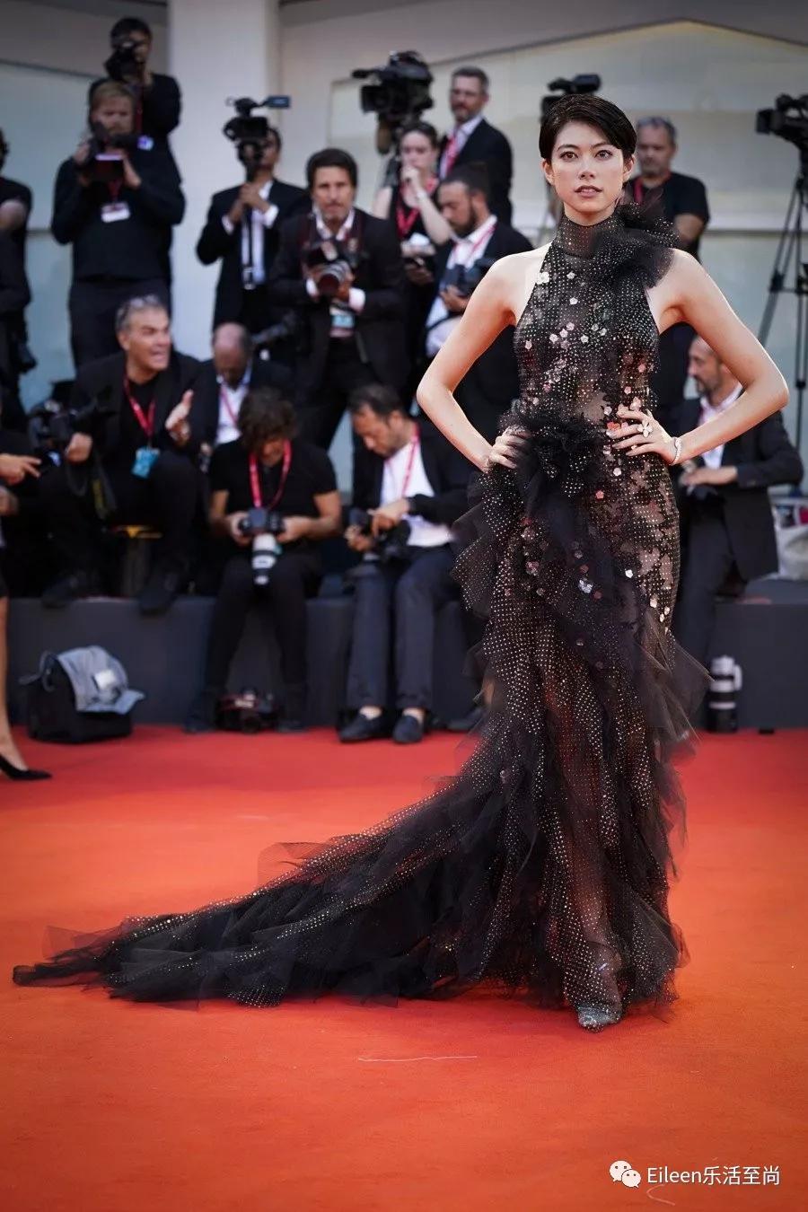 嫁富豪和尚，恋家暴男星，为王妃做婚纱，日本时尚豪门美丽传说