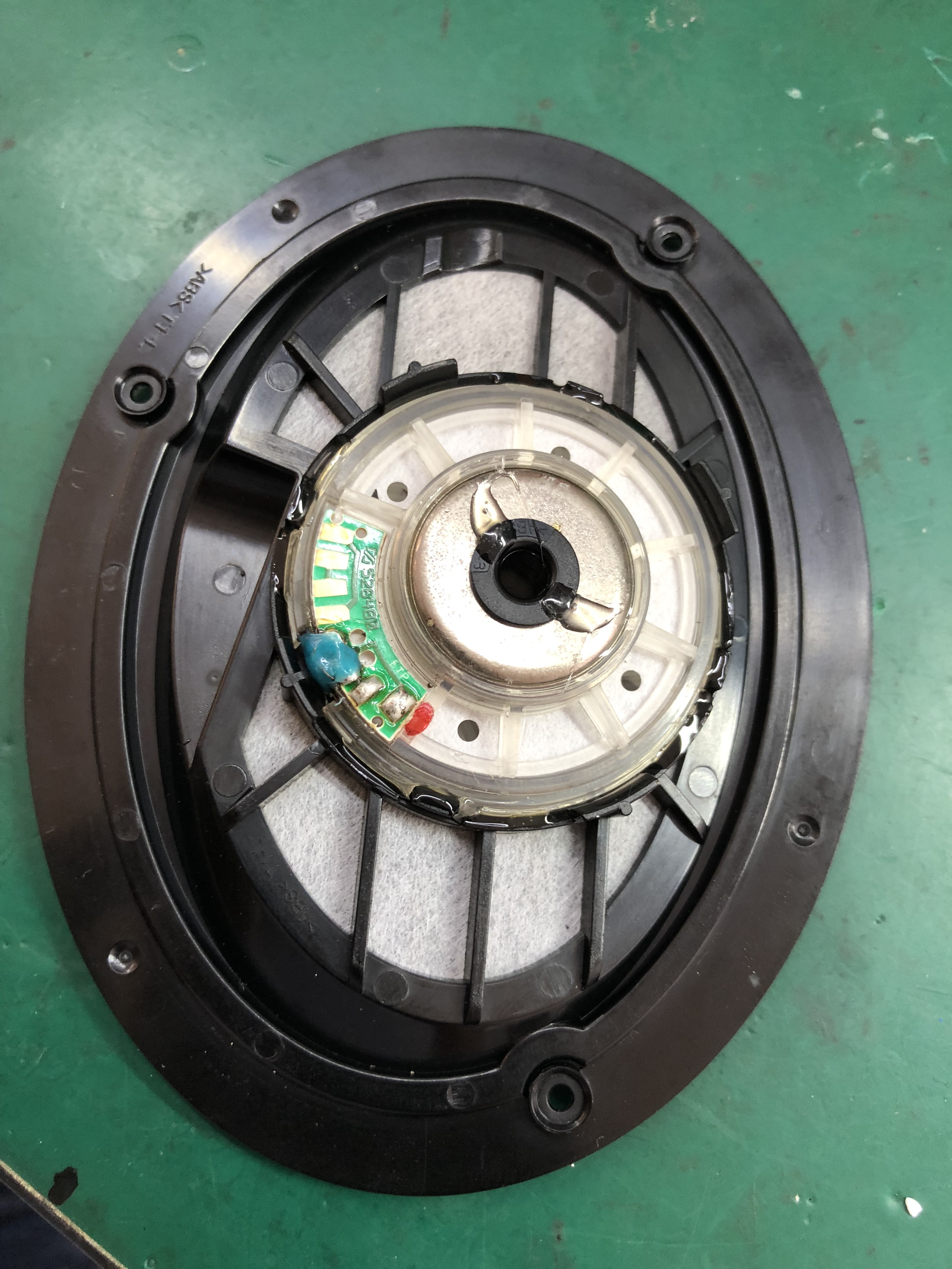 老款森海塞尔耳机拆解,森海塞尔大馒头4头戴式耳机拆解