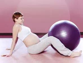 怀孕后行走坐躺，还有这些讲究！逃不掉的耻骨疼？这样做就可以！