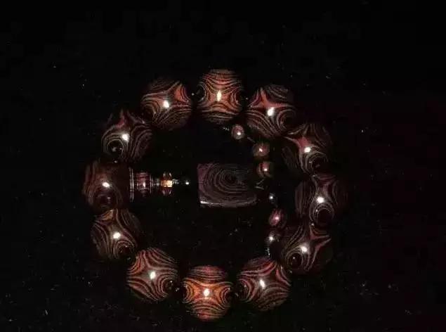 天价黄花梨手串,顶级海南黄花梨油梨老料手串价格