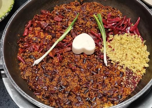 成都排队疯狂餐饮楼,成都最好的餐厅前十名