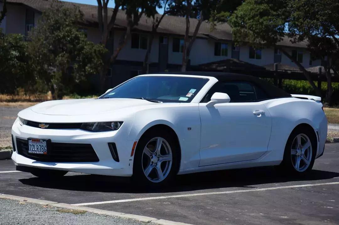 科迈罗挑战野马,科迈罗vs野马挑战者