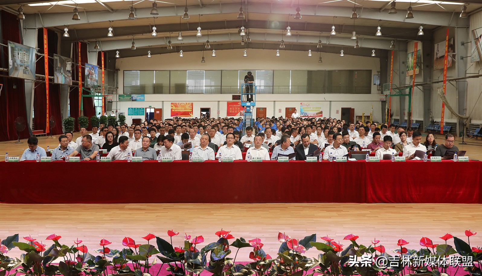 走进中国金桥地板,金桥实木地板