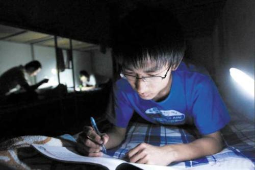 熬夜学习成绩不好,熬夜学习成绩下降