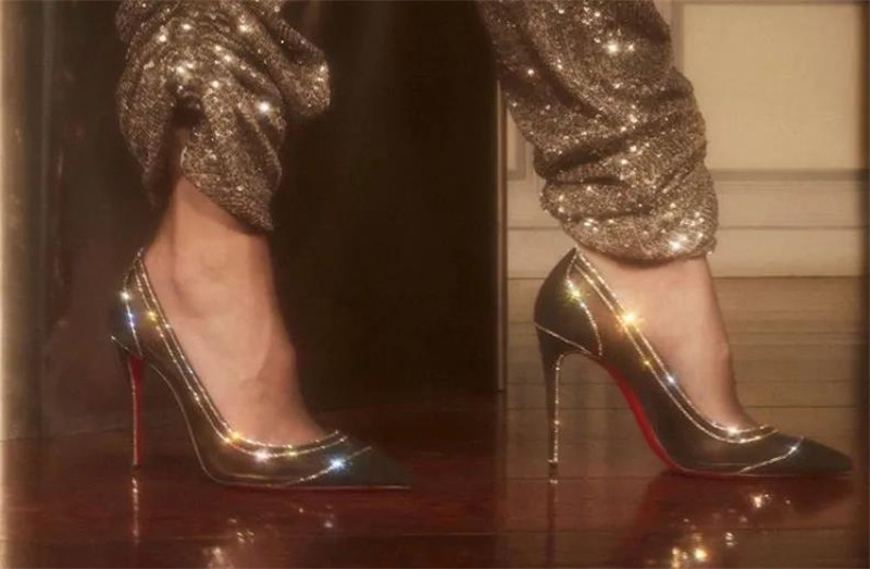 你可以不爱穿高跟鞋,但镶了陨石碎片的它,能不能收获你的芳心