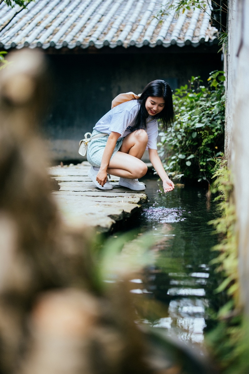 佳能eosr6人像镜头搭配,佳能rf501.2和851.2如何选择