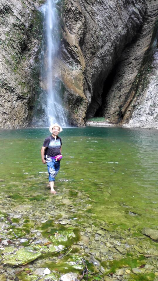 西漂湾瀑布群,建始西漂湾瀑布群