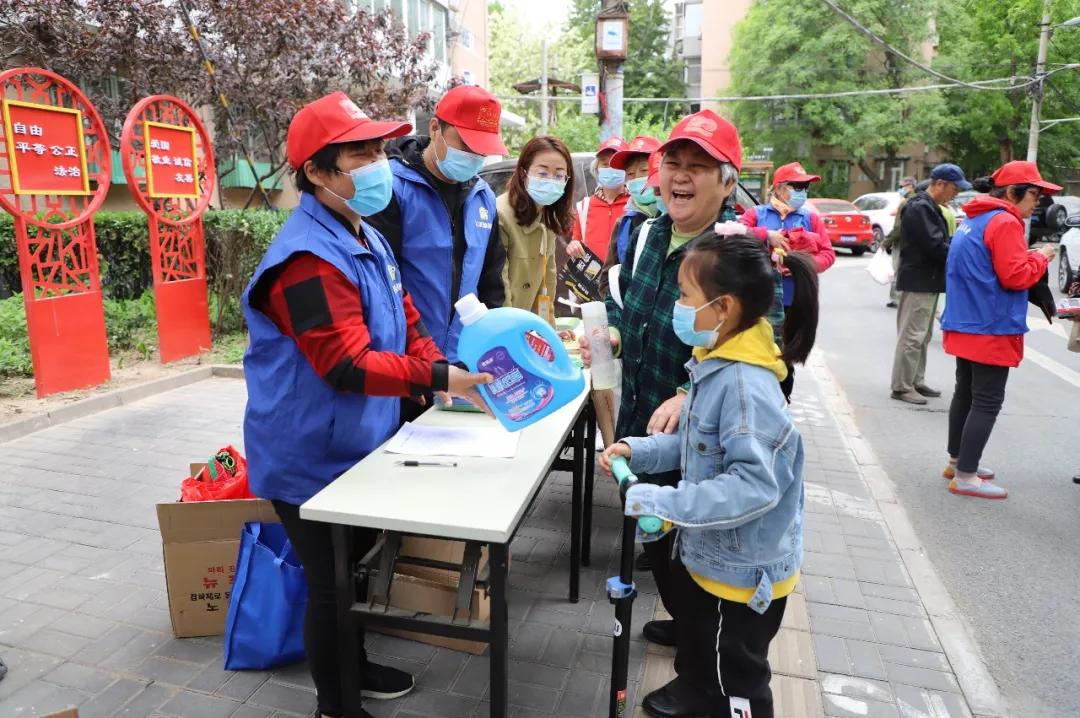 理论实践共学习,理论学习做到三个结合