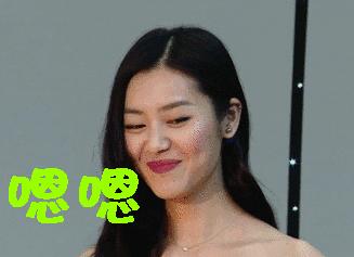 大表姐刘雯和香奈儿,大表姐刘雯的包