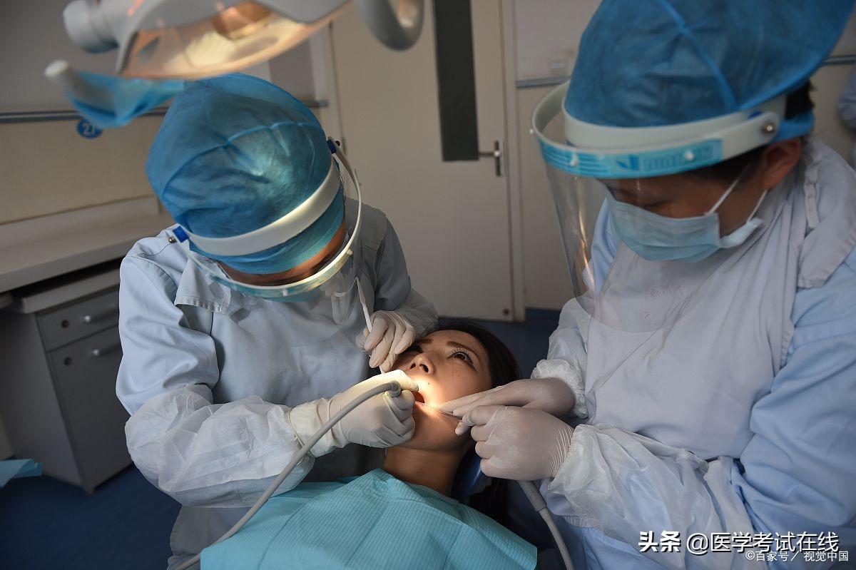 护士的工资究竟有多高，付出与收获能均衡吗？