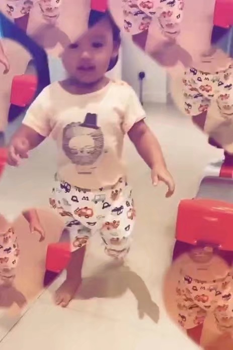 张柏芝三胎模样,张柏芝三胎的样子