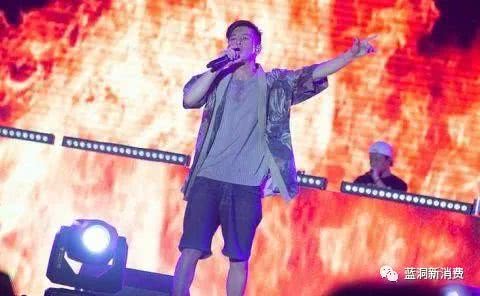 罗永浩为什么请陈冠希代言,罗永浩请陈冠希代言手机