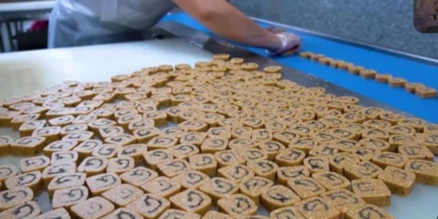 小伙放弃城里打工回老家摆摊创业,小伙放弃城里打工回老家做生意