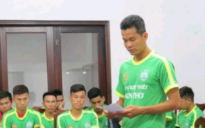 从严治军！越南足协重罚任意球踢进自家球门球员，禁赛至赛季末