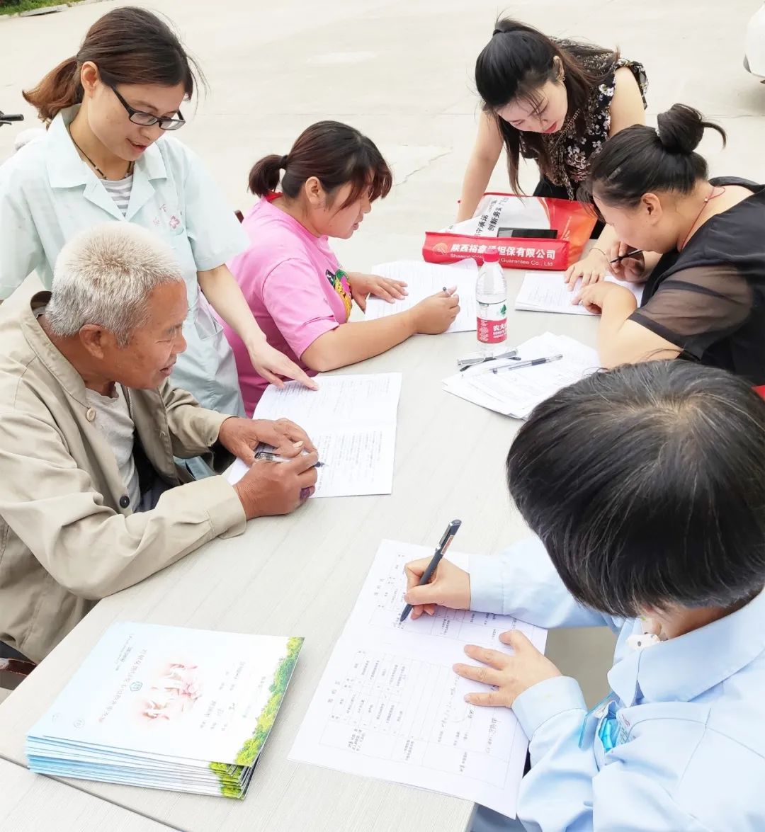 以平凡历炼优秀，让优秀成为习惯三秦最美医务工作者——省地方病防治研究所省皮防所医院院长张虹