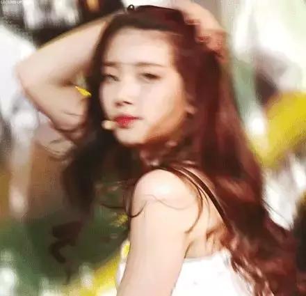 迪丽热巴颜值秒一众韩星,迪丽热巴颜值吊打