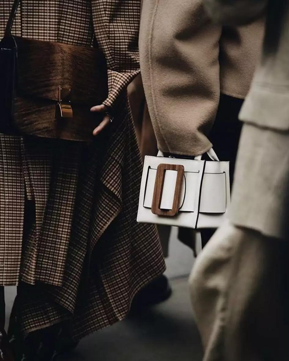 最新款的腰包简单一点,斜挎腰包最值得入手的大牌