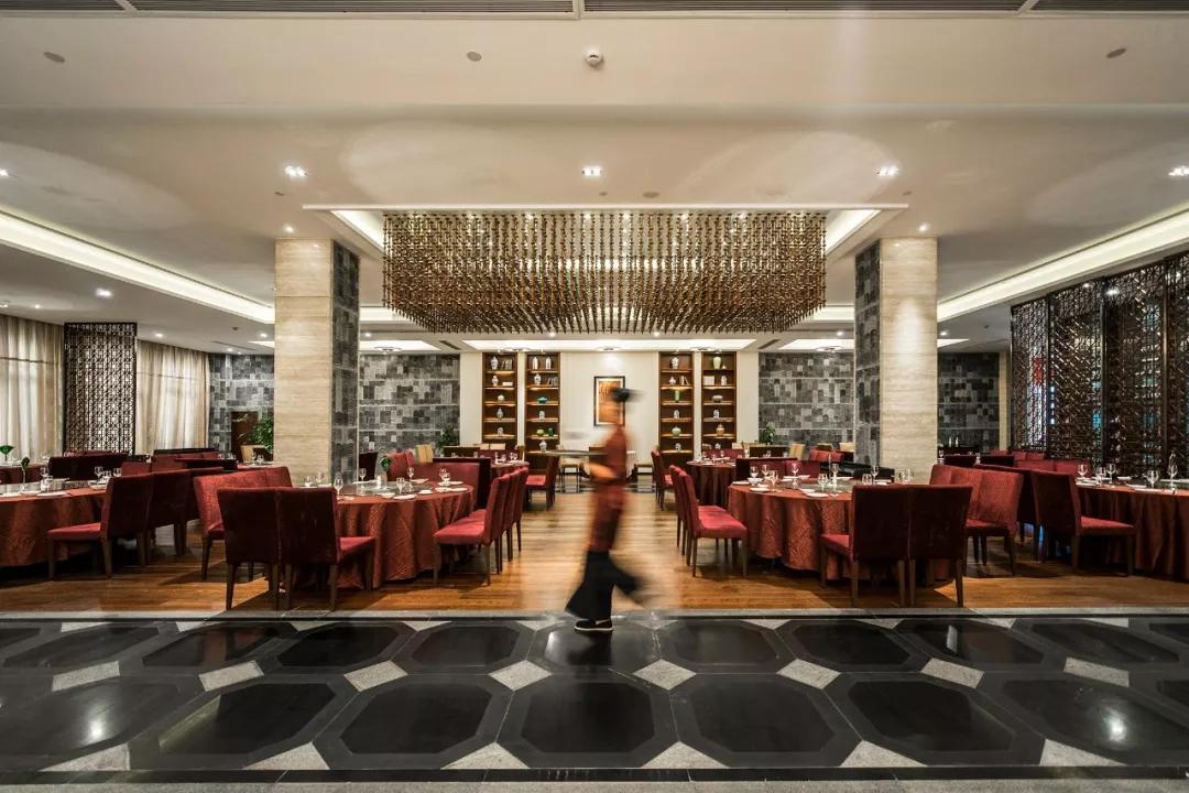 冬天怎么能少得了泡温泉,冬天泡温泉怎么不感冒