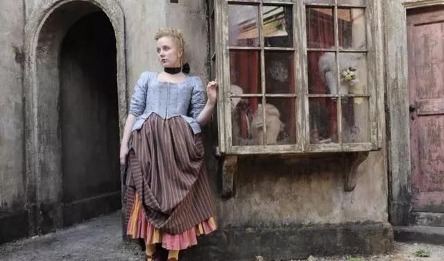 英国15-20世纪大变化女性服装,中世纪绝美服装