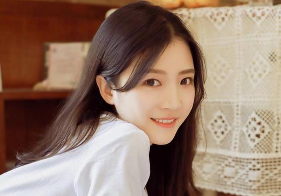 女人说这三种话暗示她喜欢你,女人跟你说这些其实是在暗示你