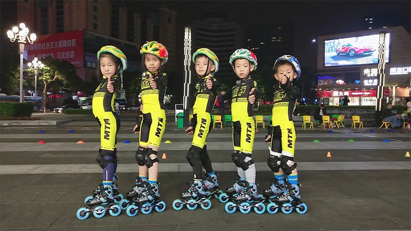 闪电轮滑免费体验轮滑课60分钟,米高轮滑运动教育中心优惠
