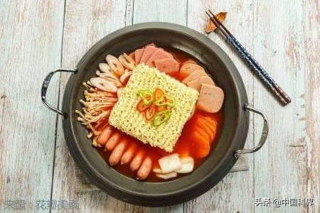 铁锅炒完菜后洗干净后生锈为什么,铁锅每次炒完菜都生锈怎么处理