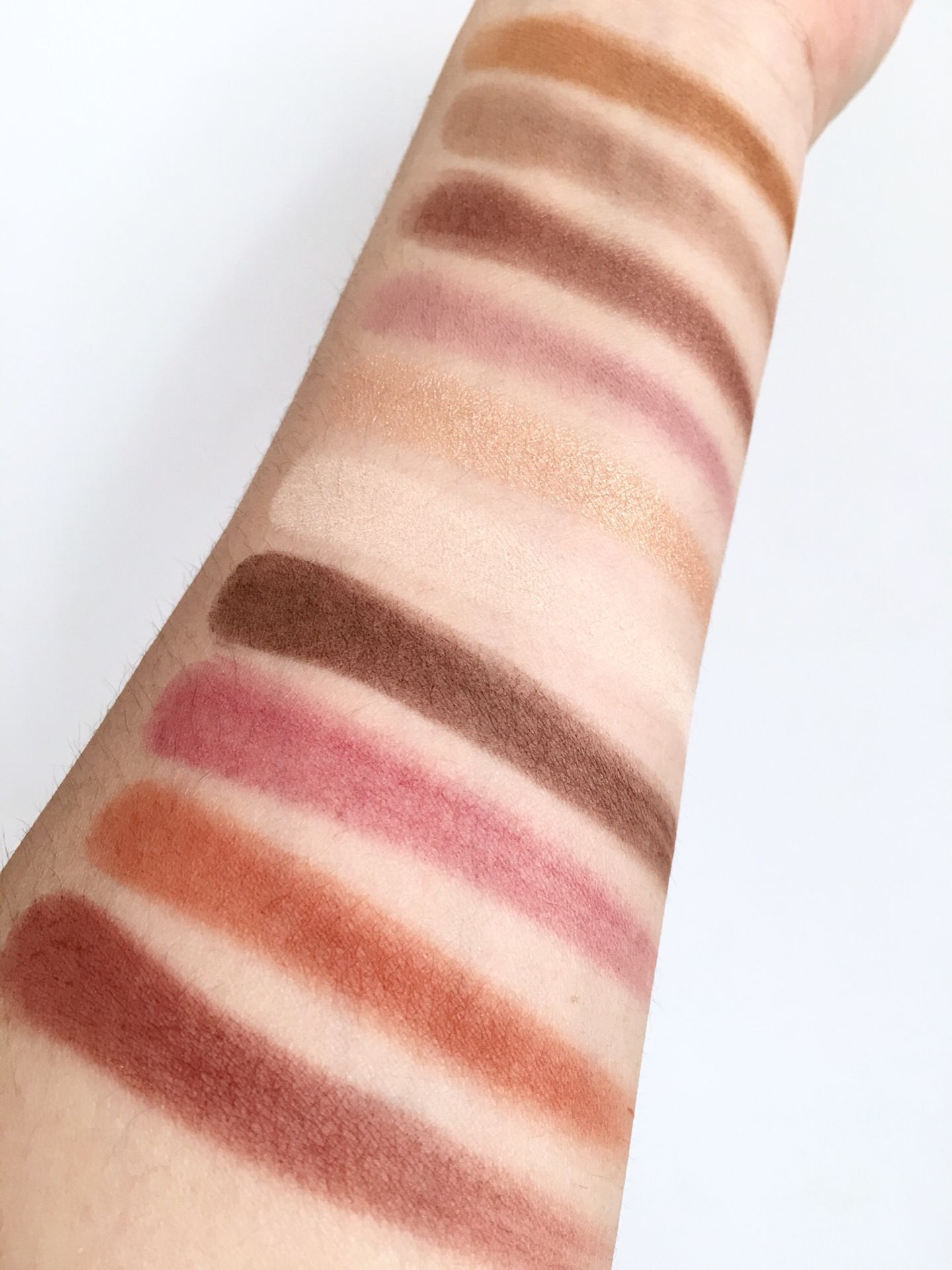 wetnwild湿又野眼影测评,基础款彩妆推荐女士品牌有哪些