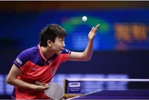 快速掌握砂板乒乓球训练技巧,直拍乒乓球旋转球接球技巧视频