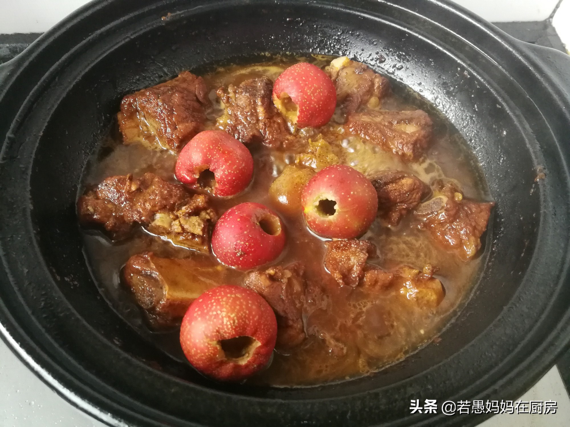 山楂话梅排骨的正宗做法,炖排骨软烂香放啥料