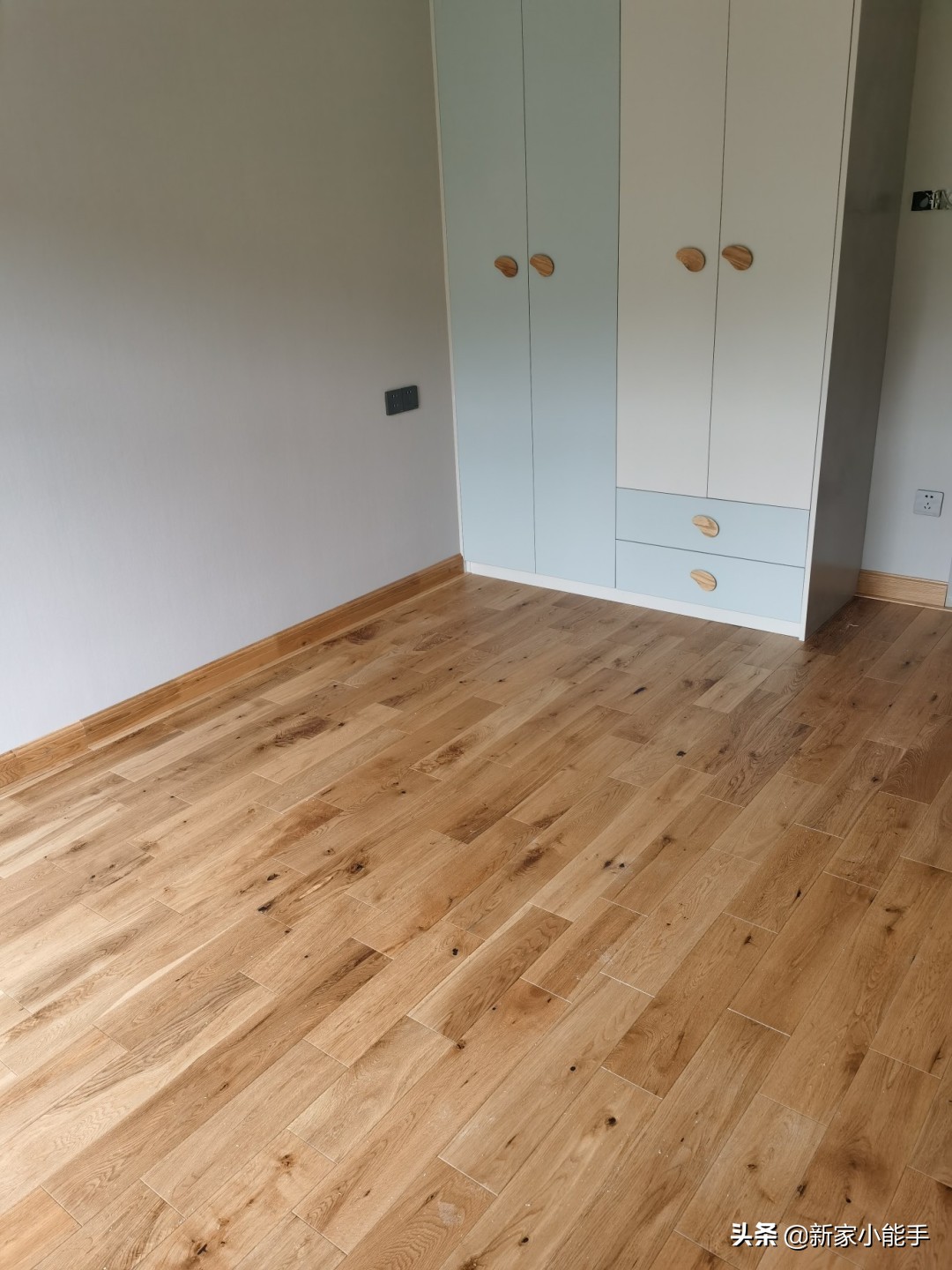 整个房子全部贴墙布好看吗,全屋墙布铺贴效果