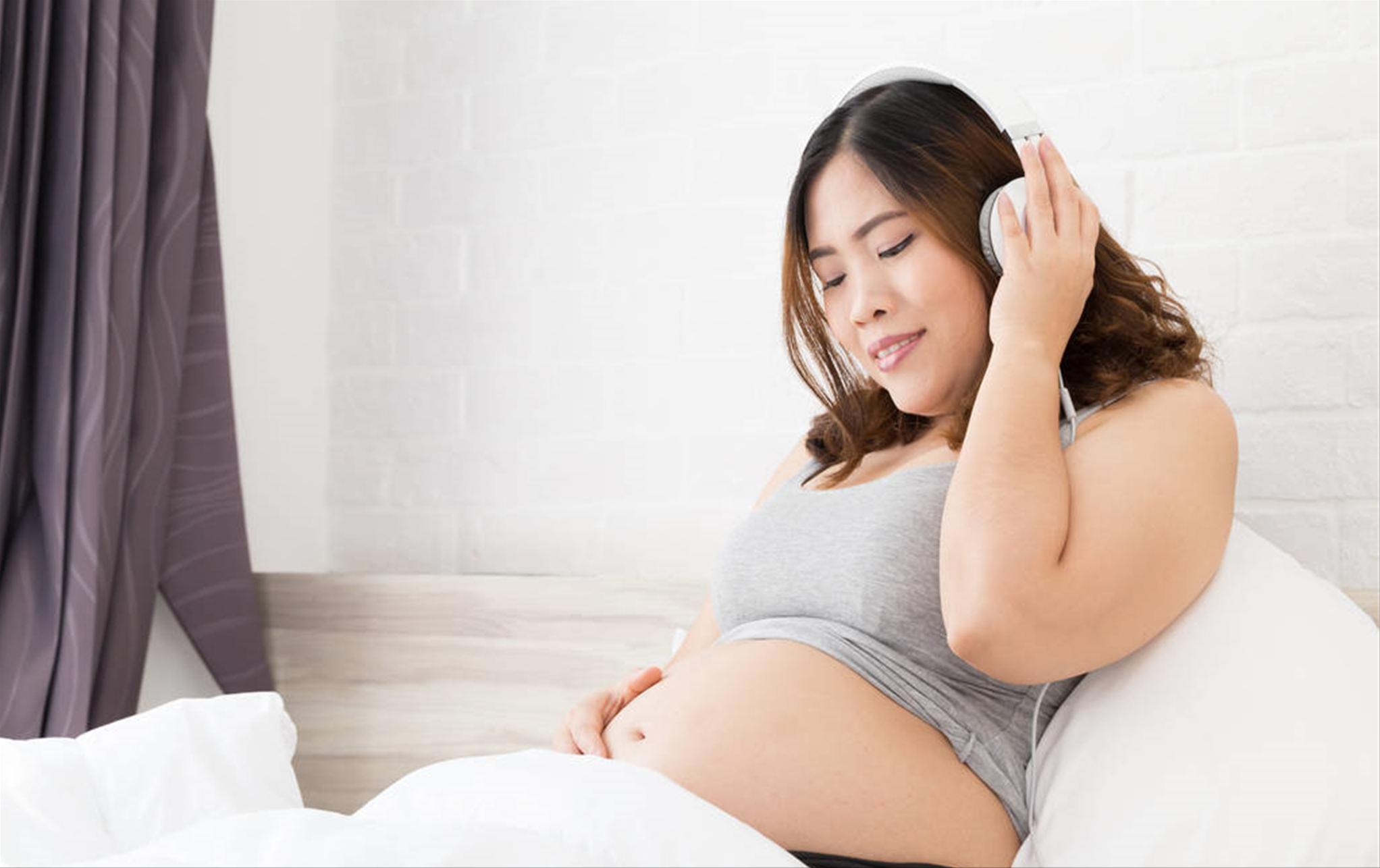 怀孕4个月胎儿如何发育,孕四个月宝宝发育正常孕妈的表现