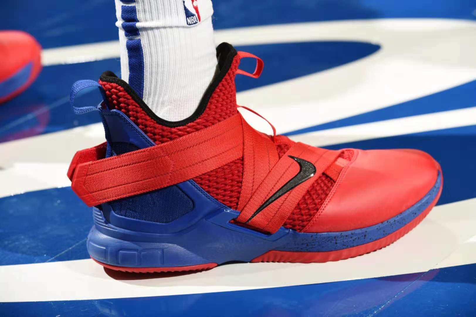 盘点nba上脚球鞋哈登篇,nba球鞋今日上脚