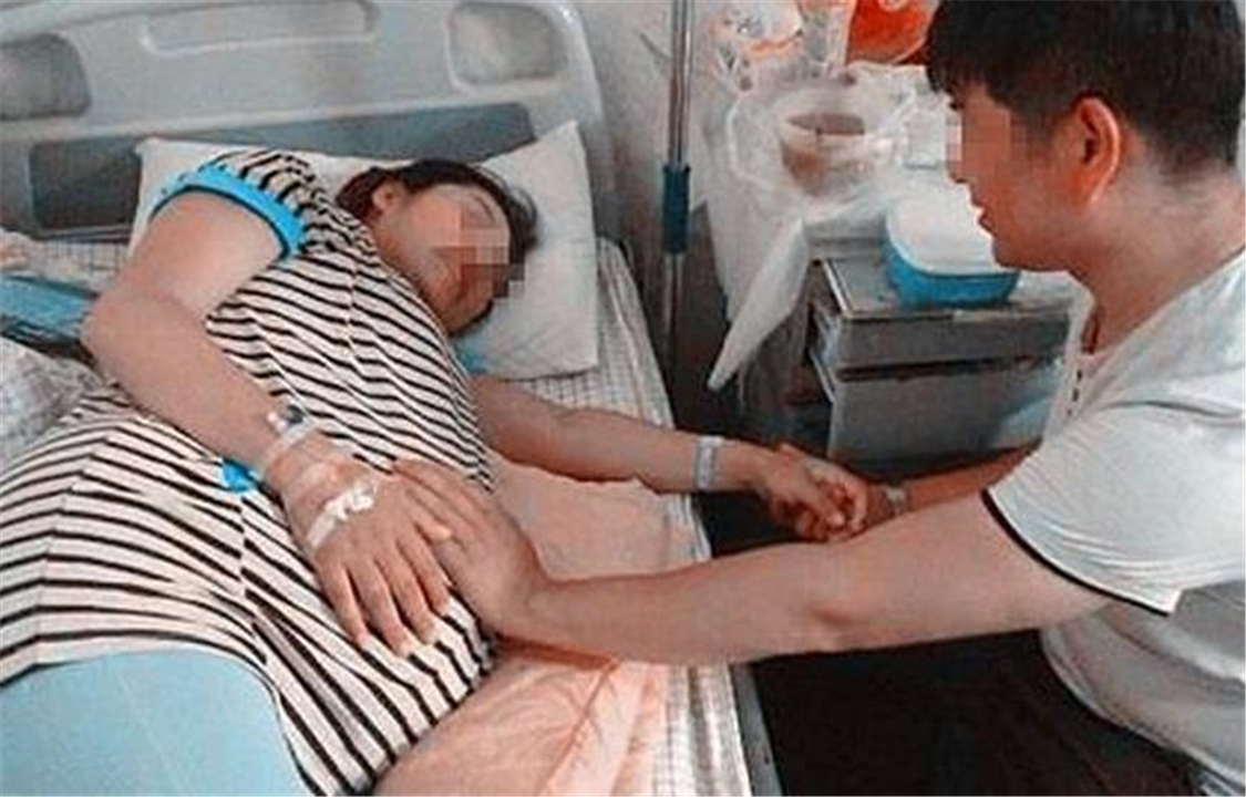 生完双胞胎肚子还在动,刚生完双胞胎老婆说肚子还在动