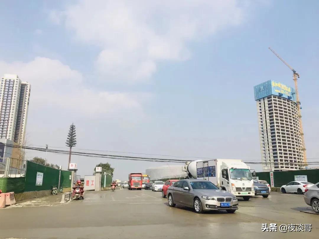 天府大道北延线有红绿灯吗,天府大道北延线改造后有红绿灯吗