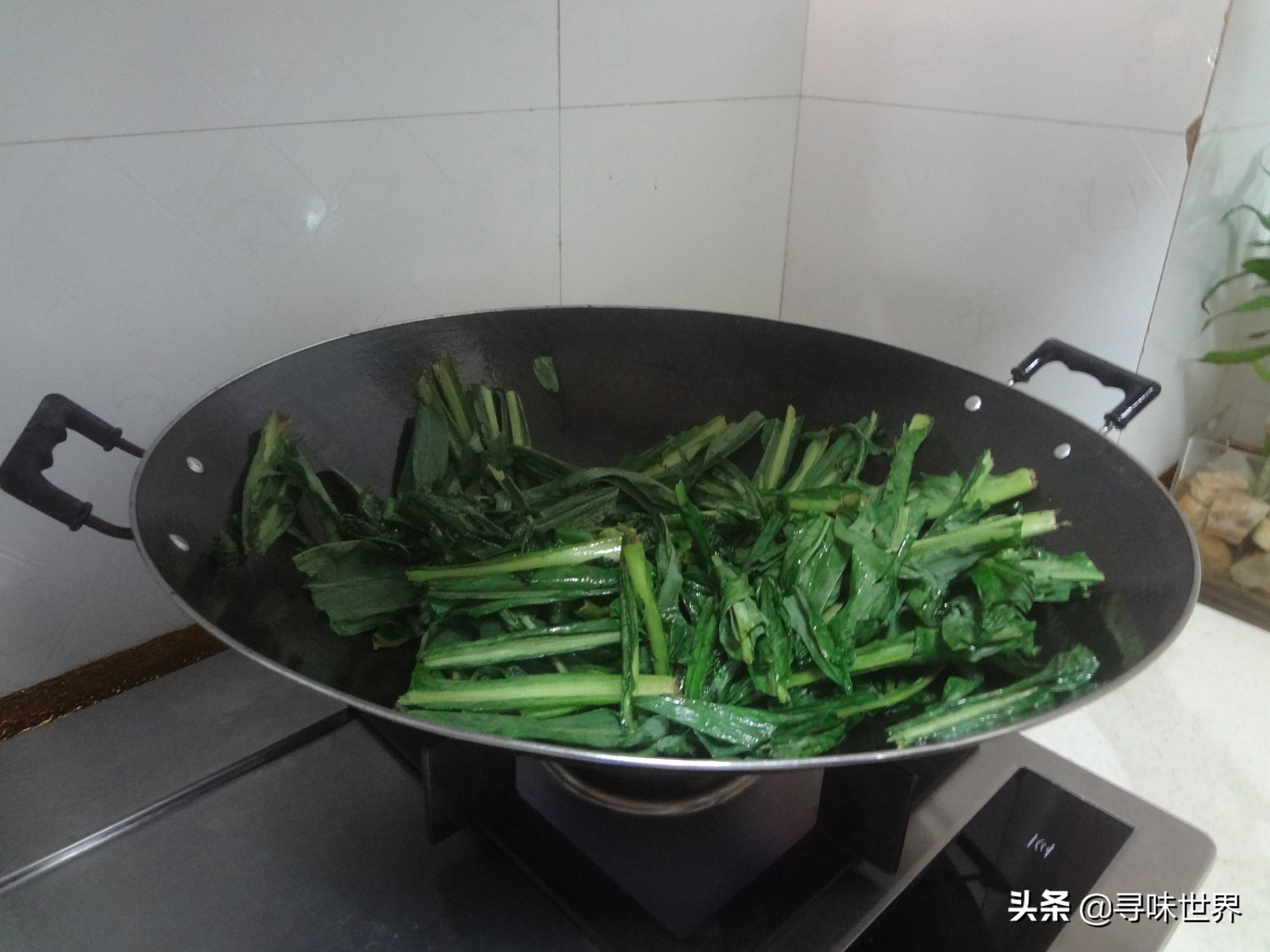 新铁锅去除铁锅锈的最佳方法,怎么防止铁锅生锈沾锅