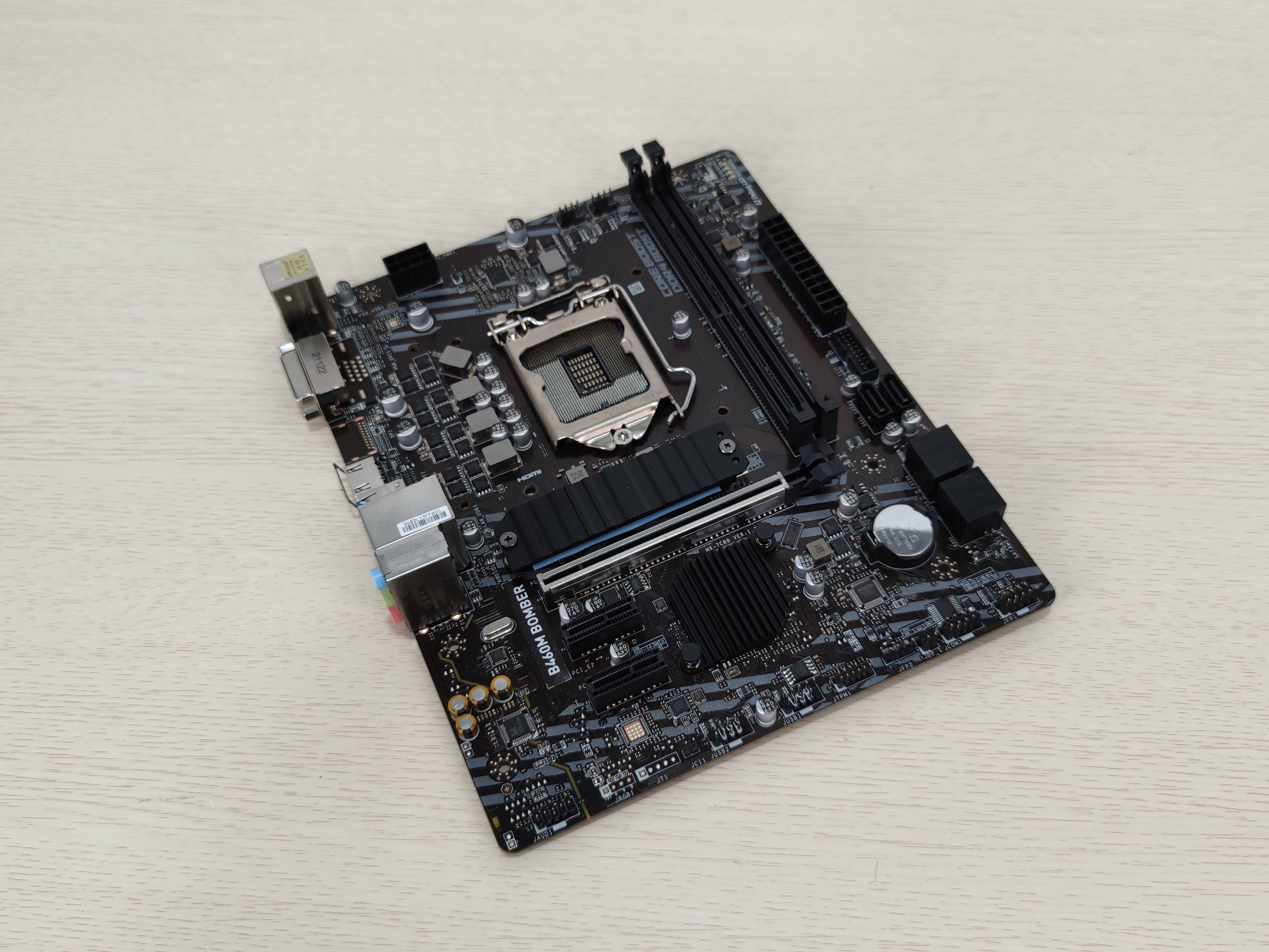 动力火车风大师机箱组装详细教程,动力火车雷霆机箱硬盘安装