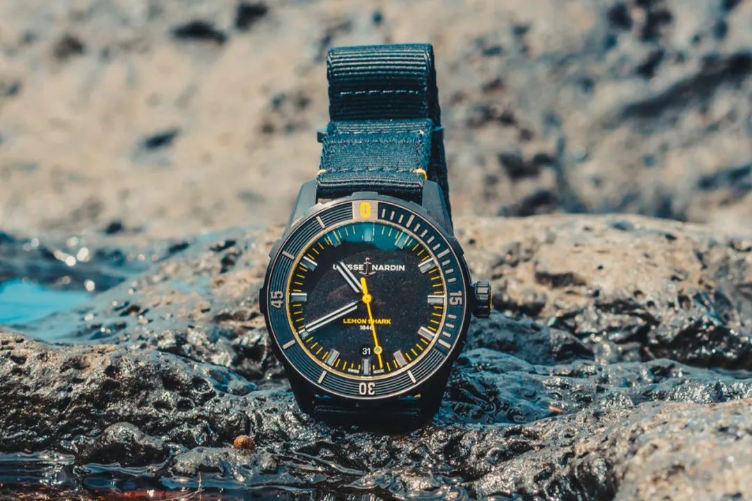 夏天出门戴手表,夏天戴表不好看