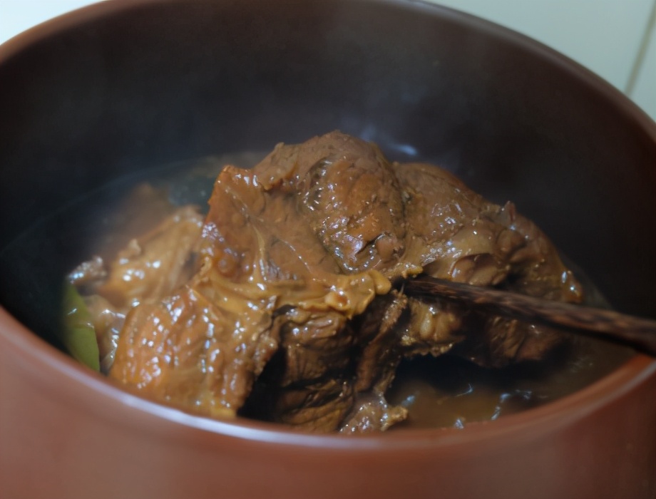 牛肉正宗酱牛肉怎么炖软烂入味,提前腌制酱牛肉的正宗做法