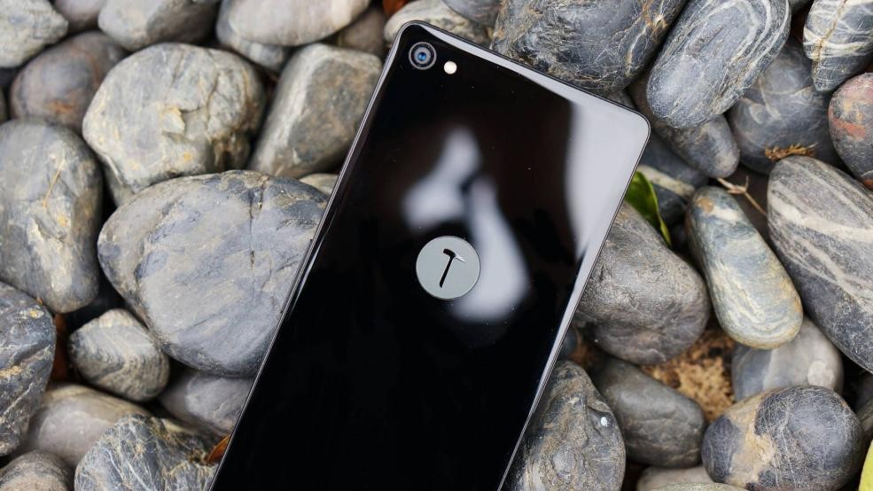 罗永浩的手下败将,摇身一变成为格力董明珠的接班人?