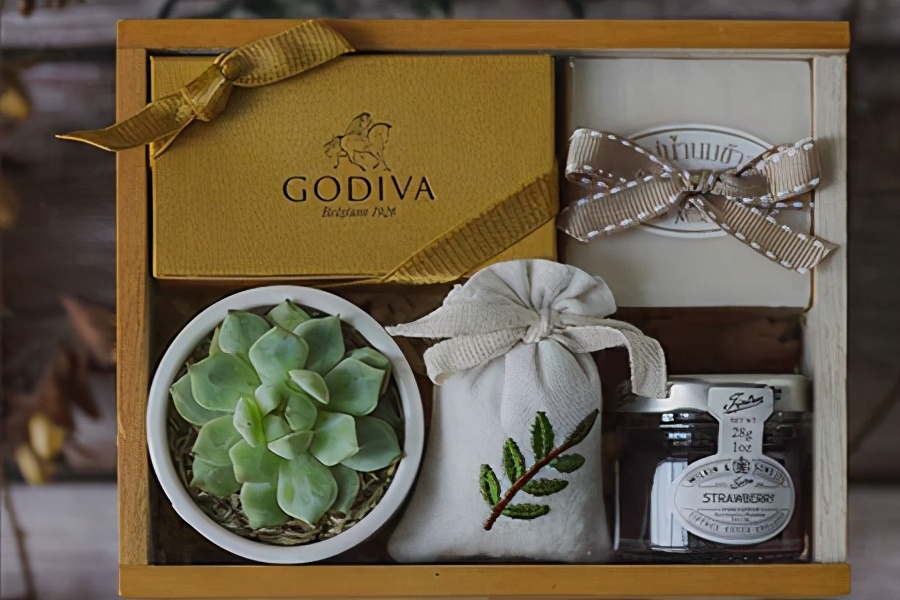 结婚伴手礼搭配,备婚攻略伴手礼中可以放些什么